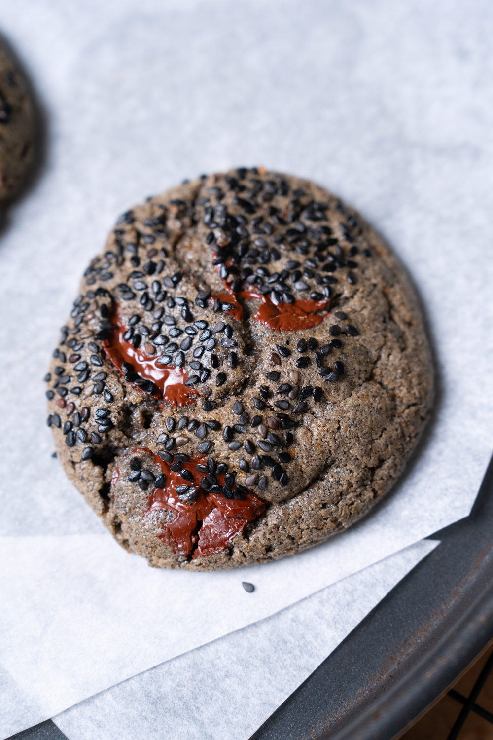 Cookies moelleux au sésame noir et chocolat