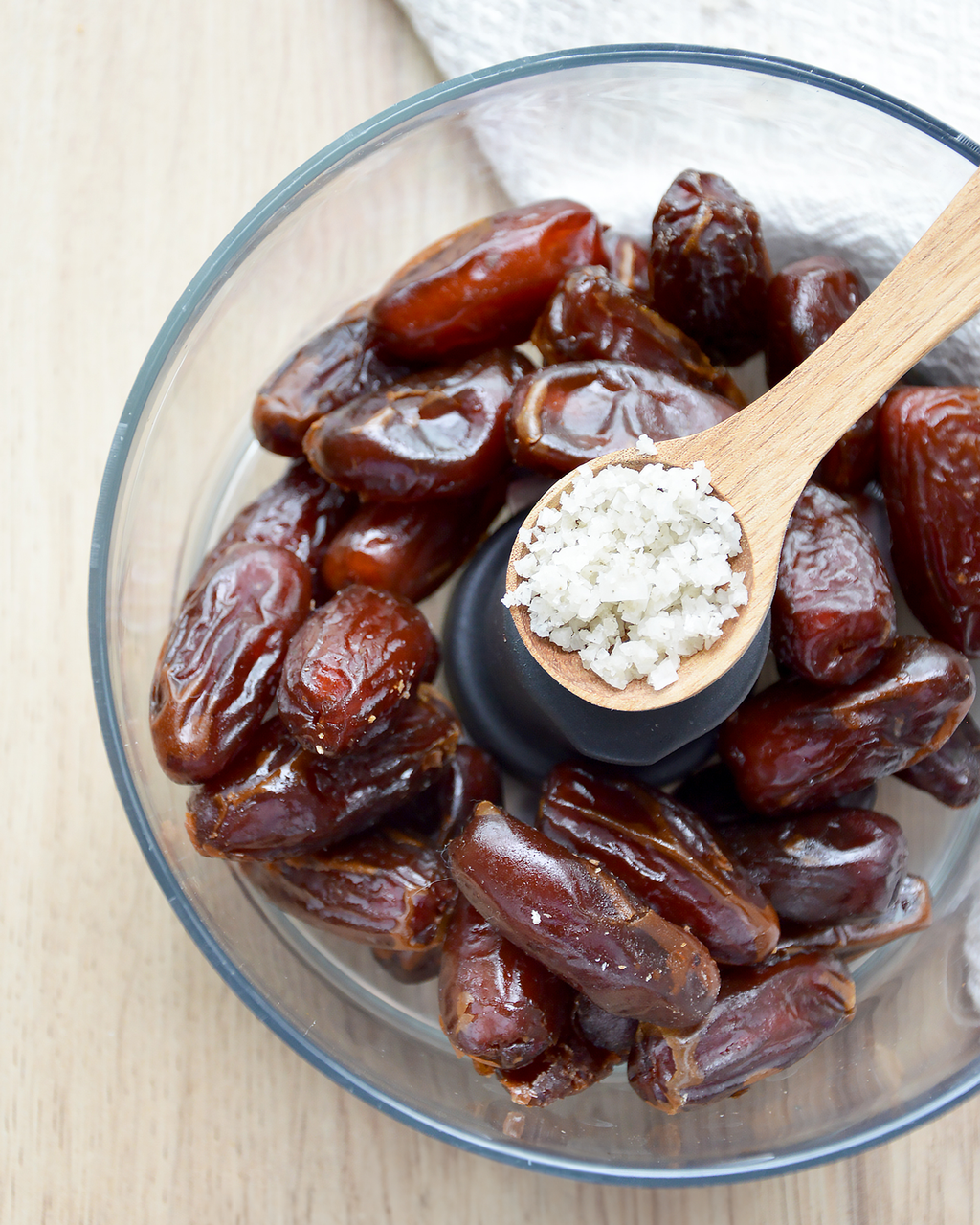 Caramel salé aux dattes