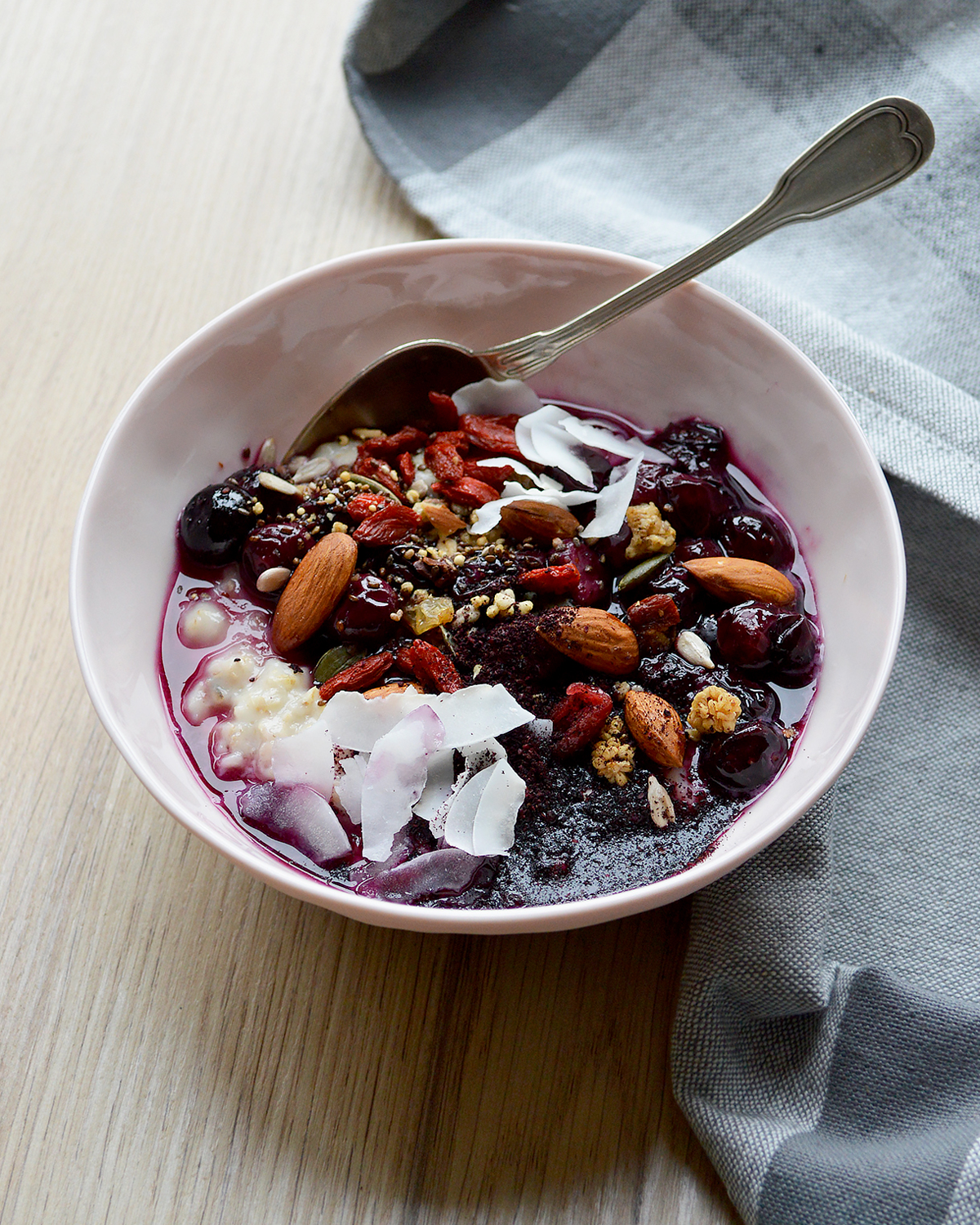 Porridge aux fruits rouges